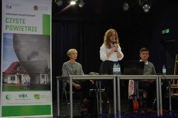 Miniaturka artykułu Mieszkańcy Lubartowa na spotkaniu w sprawie programu „Czyste powietrze”